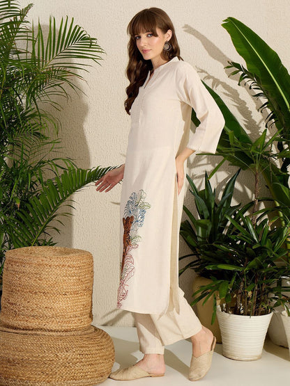 Dhiyona IE Women Embroidered Mandarin Collar Top & Trousers Co-Ords