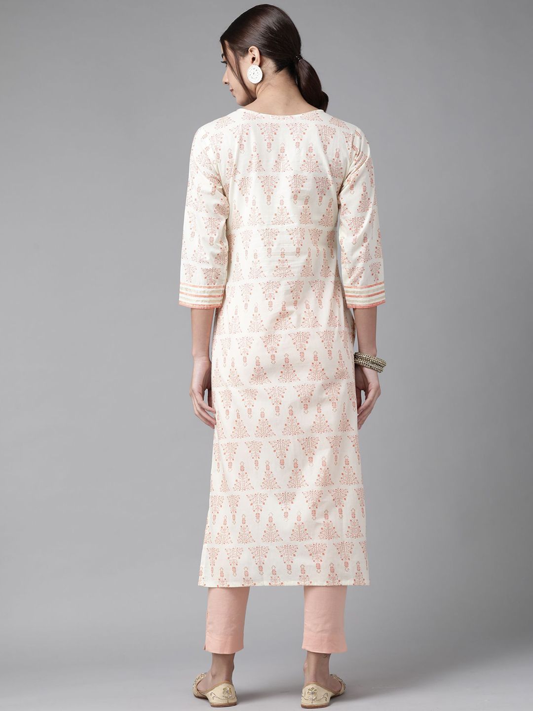 Dhiyona IE Ethnic Motifs Printed Round Neck Foil Printed Cotton Straight Kurta