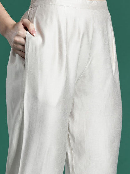Dhiyona IE Floral Embroidered Floral Kurta