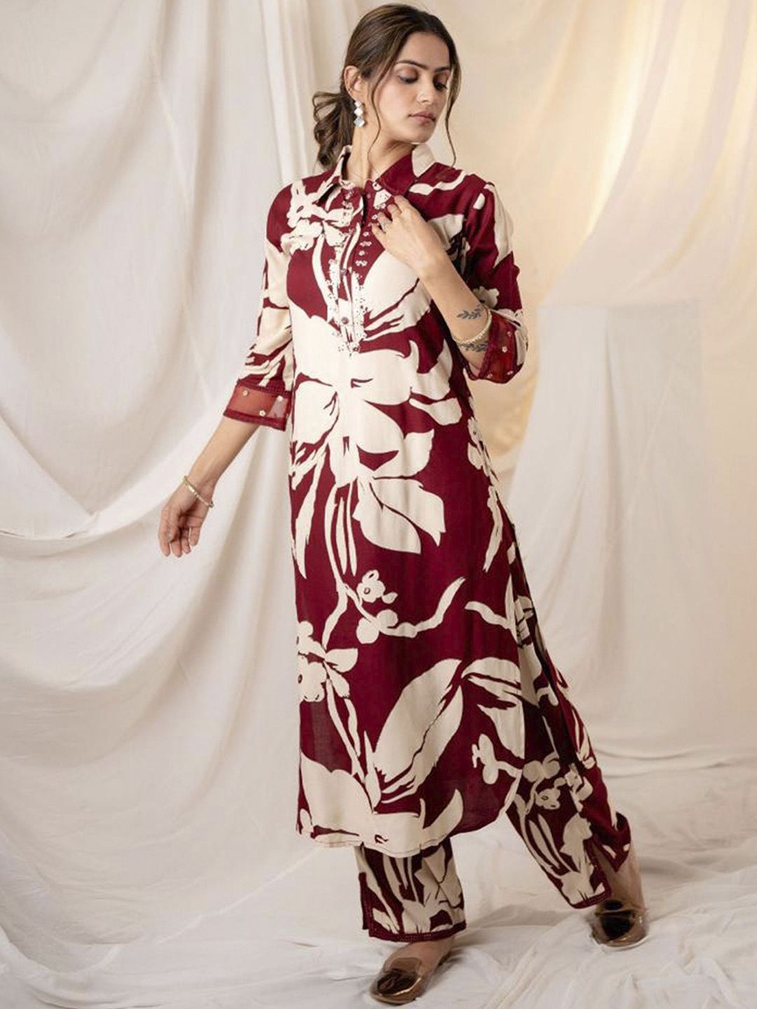 Dhiyona IE Floral Printed Shirt Collar Sequinned Kurta with Trousers