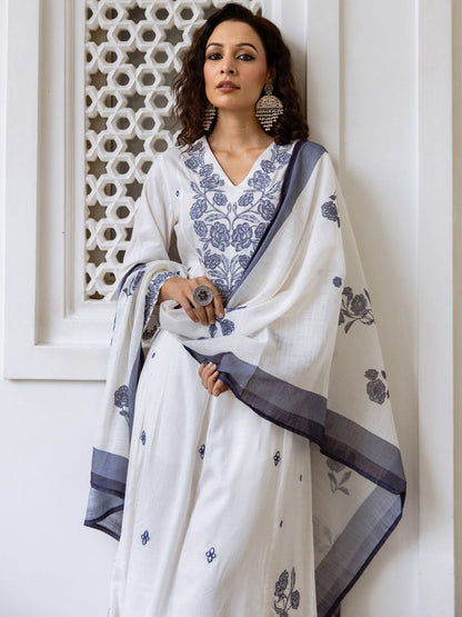 Women Floral Embroidered Regular Thread Work Pure Cotton Kurta with Trousers & With Dupatta
