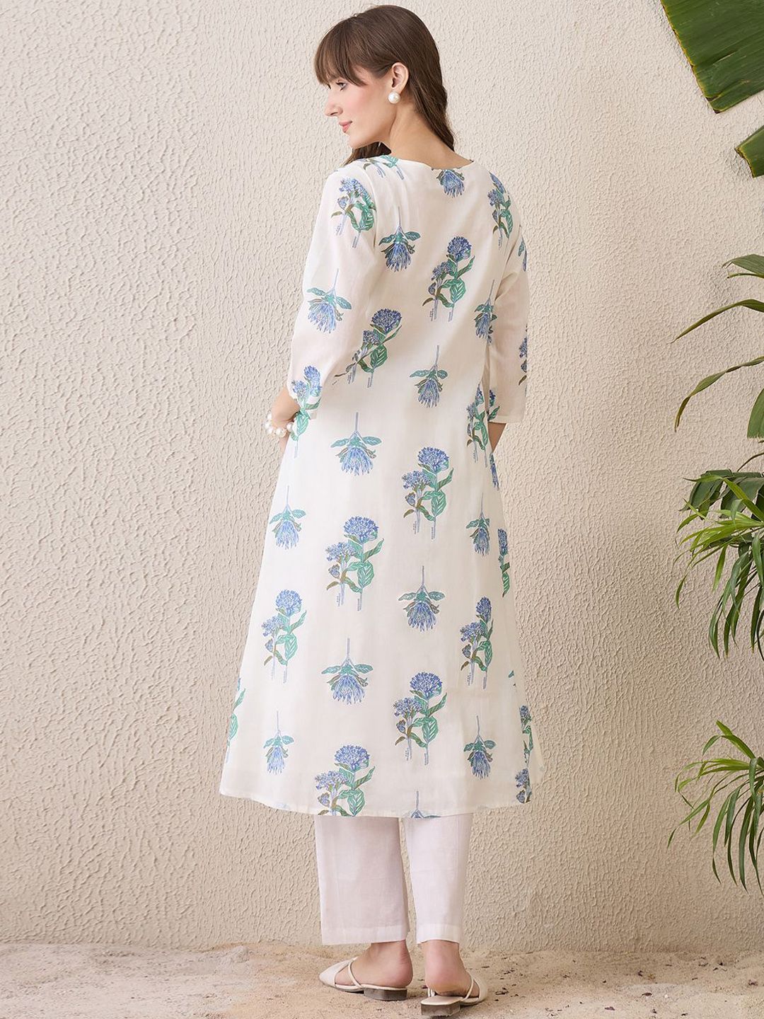 Dhiyona IE Floral Printed Round Neck Pure Cotton A-Line Kurta With Trouser