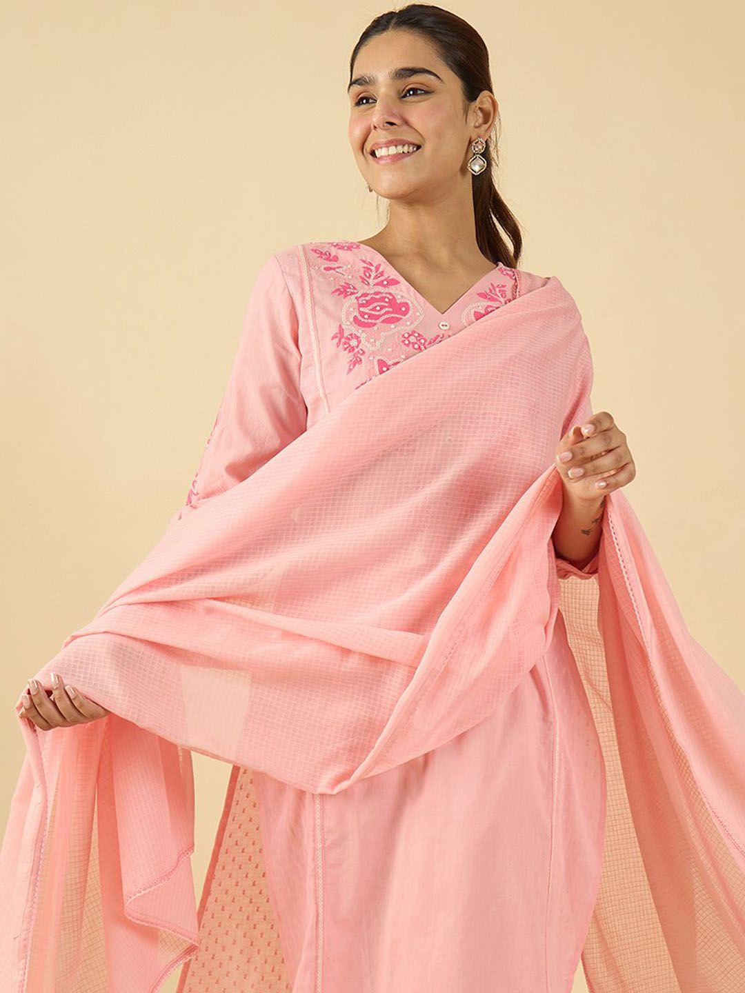 Dhiyona IE Women Floral Embroidered Panelled Thread Work Kurta with Trousers & Dupatta