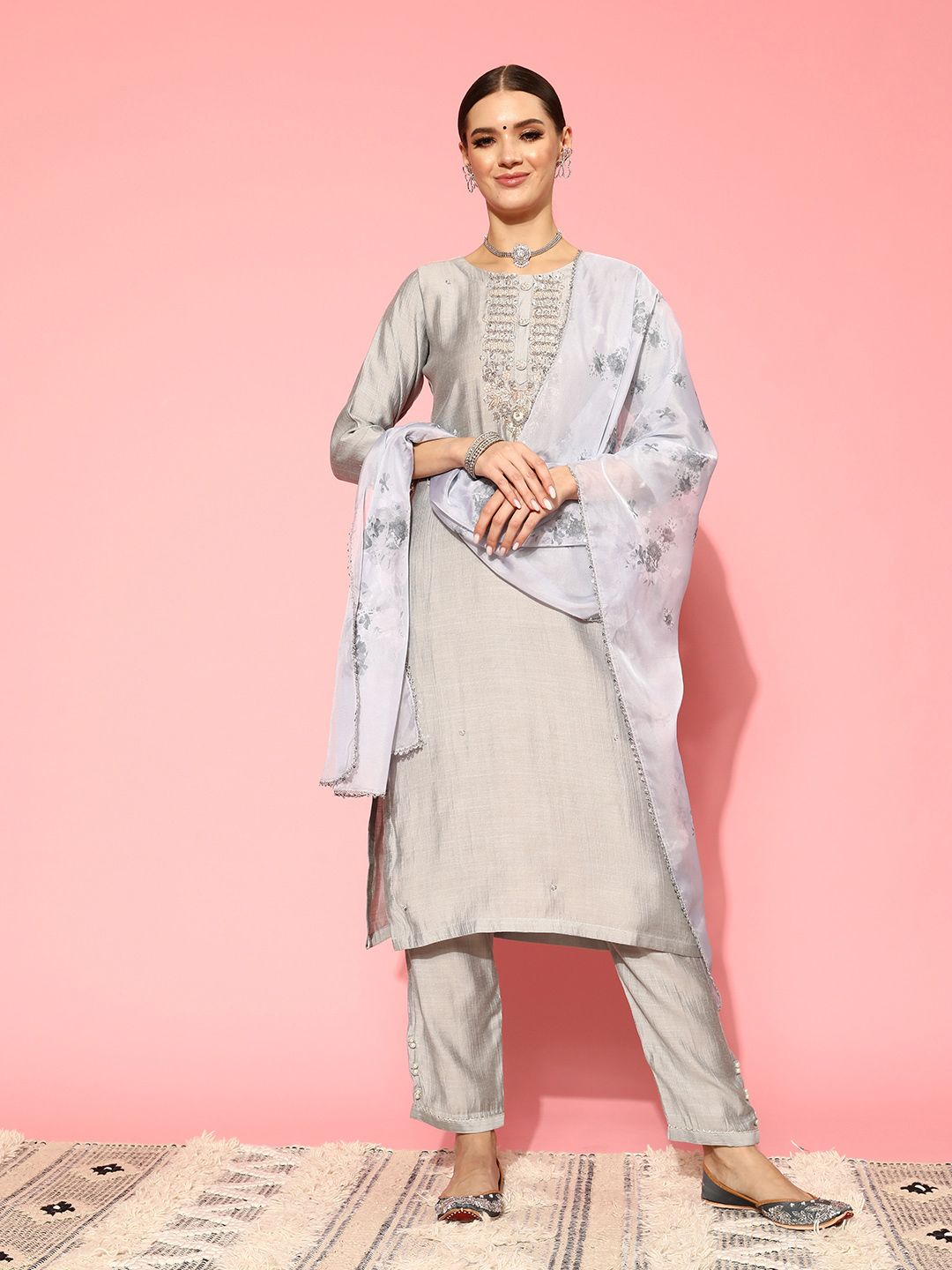 Dhiyona VA Women'sFloral Embroidered Regular Beads and Stones Kurta with Trousers & Dupatta