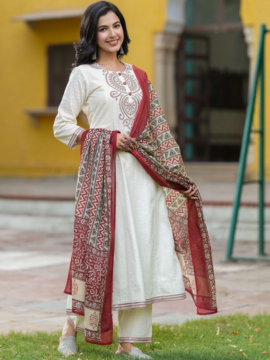 Dhiyona RR Women's Embroidered Regular Sequinned Cotton Kurta with Trousers & Dupatta