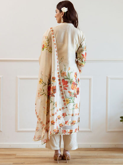 Dhiyona IE Women Floral Printed Regular Kurta with Trousers Dupatta