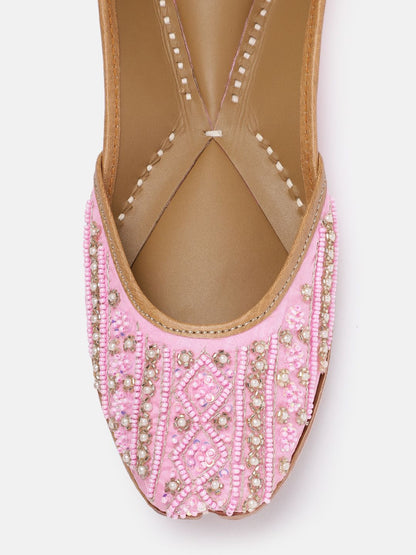 Dhiyona HOP Women Embellished Ethnic Mojaris