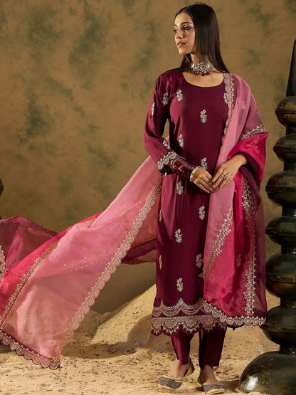 Women Floral Embroidered Regular Sequinned Kurta with Trousers & With Dupatta
