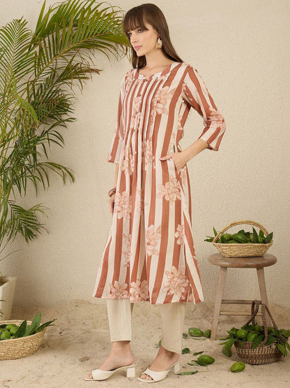 Dhiyona IE Women Floral Printed Regular Pure Cotton Kurta with Trousers