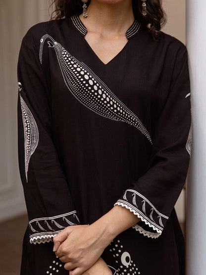 Dhiyona IE Printed Three-Quarter Sleeves Tunic With Trouser