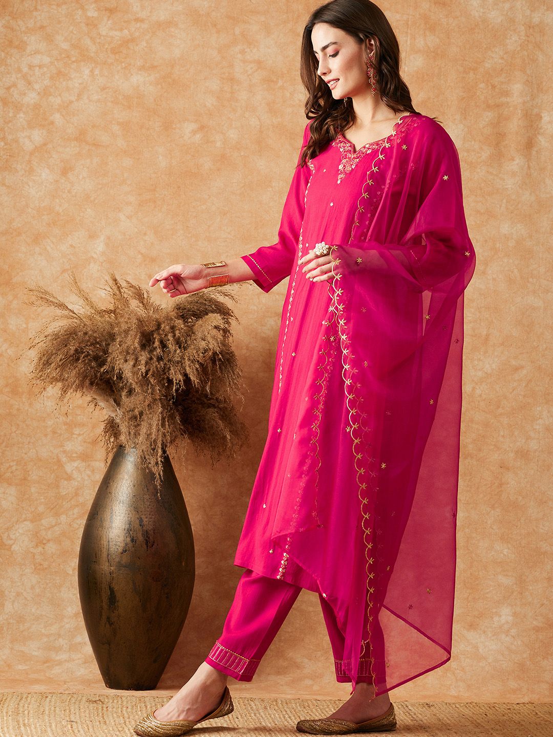 Dhiyona SN Women's Pink Floral Embroidered Sequinned Kurta With Trouser & Dupatta