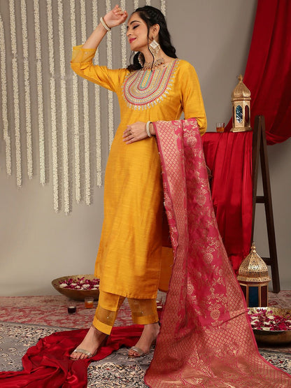 Dhiyona VA Women'sEthnic Motifs Yoke Design Thread Work Straight Kurta & Trouser With Dupatta