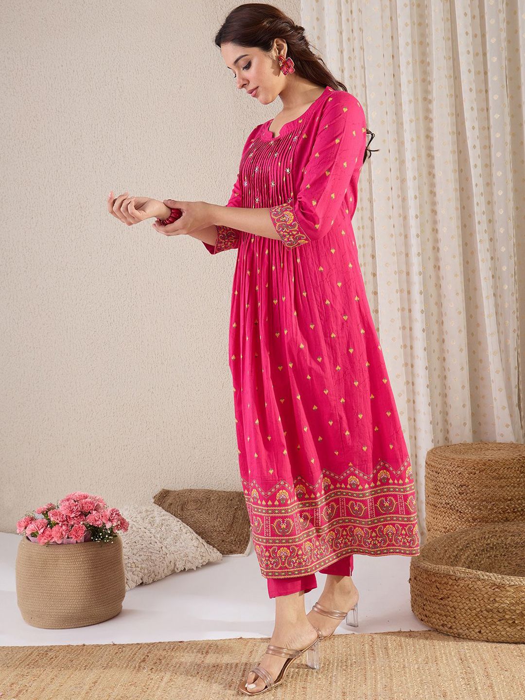 Dhiyona IE Women Ethnic Motifs Printed Cotton Kurta with Trousers