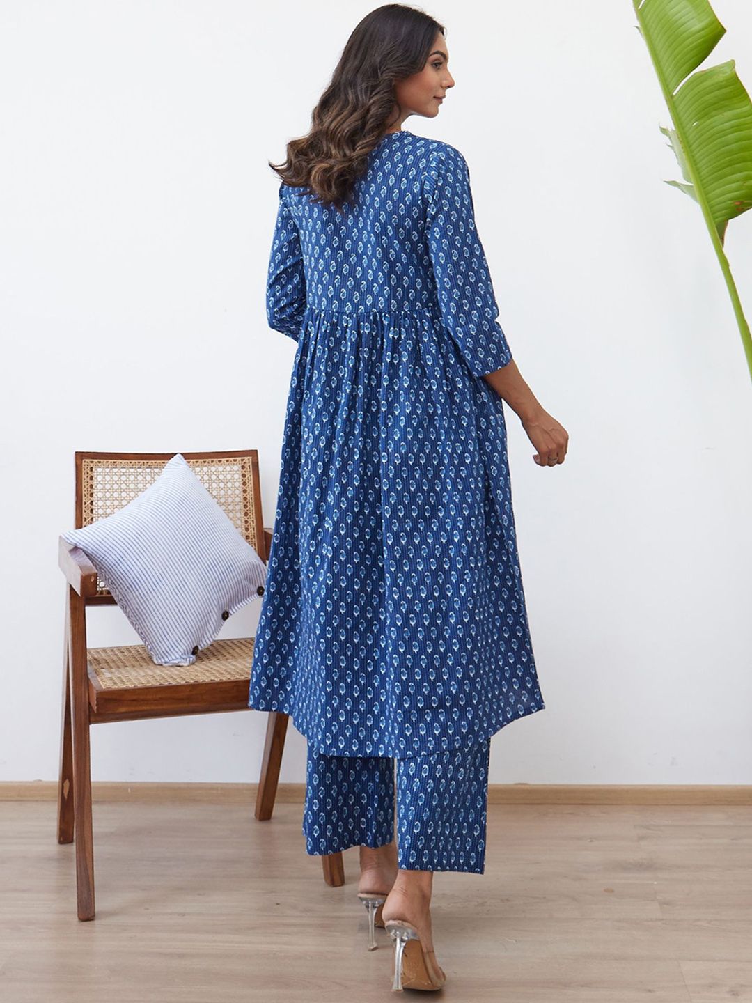 Dhiyona IE Women Ethnic Motifs Printed Empire Pure Cotton Kurta with Trousers