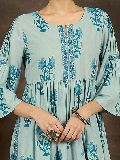 Dhiyona IE Women Floral Printed Pleated Pure Cotton Kurta Set