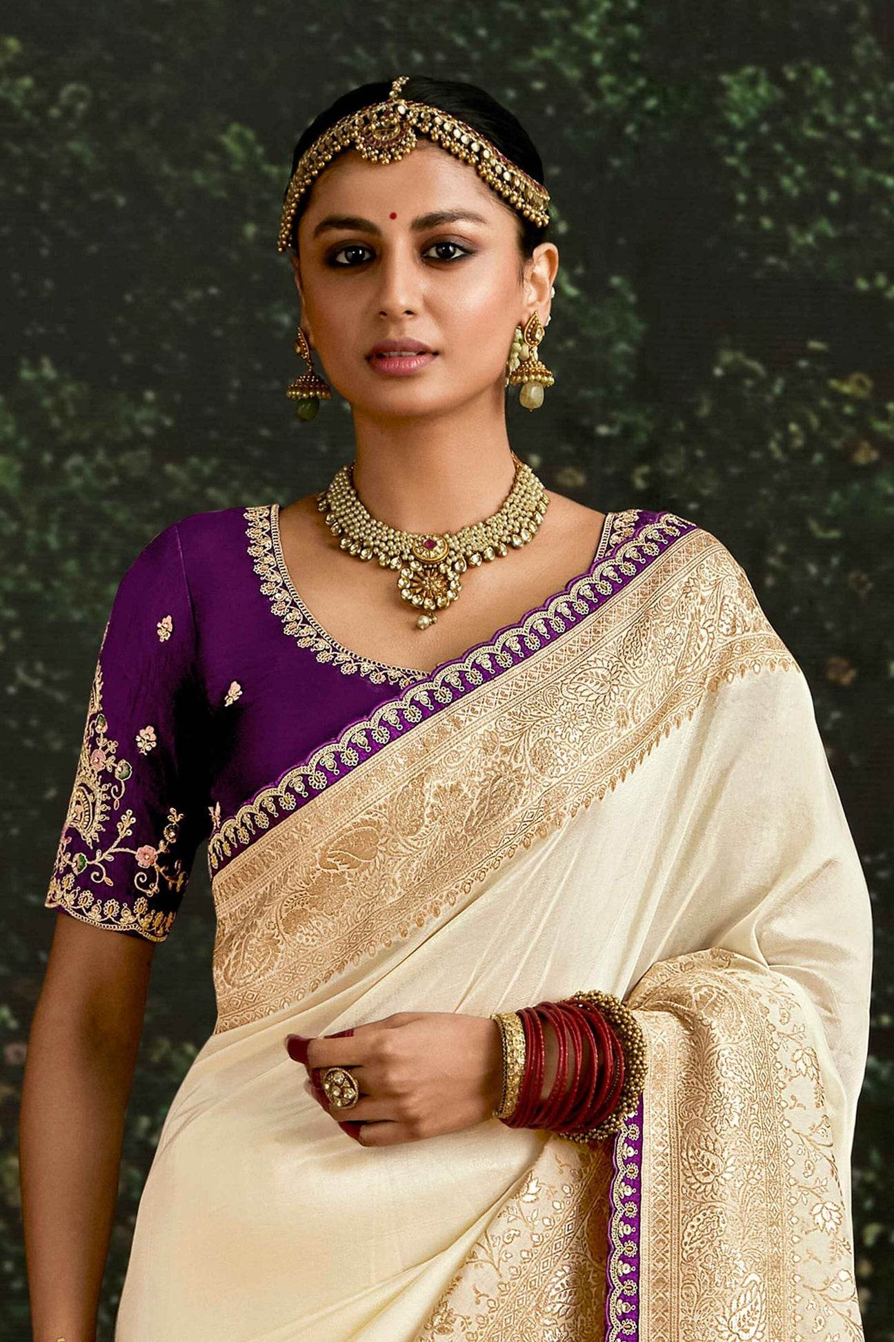 Dhiyona KM Women Off-White Banarasi Dola Silk Saree With Golden Zari Work
