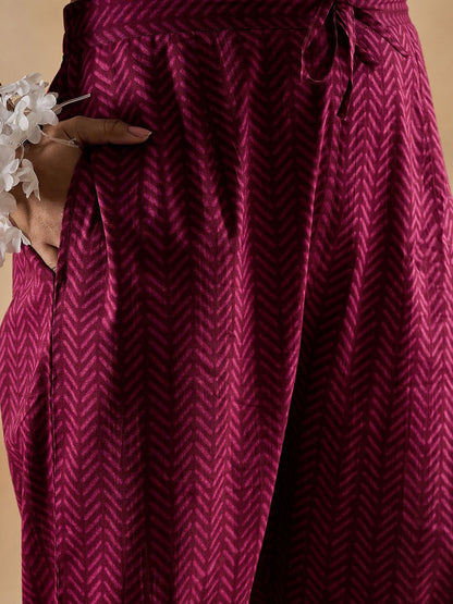 Floral Printed V-Neck Pure Cotton Straight Kurta With Trousers & Dupatta