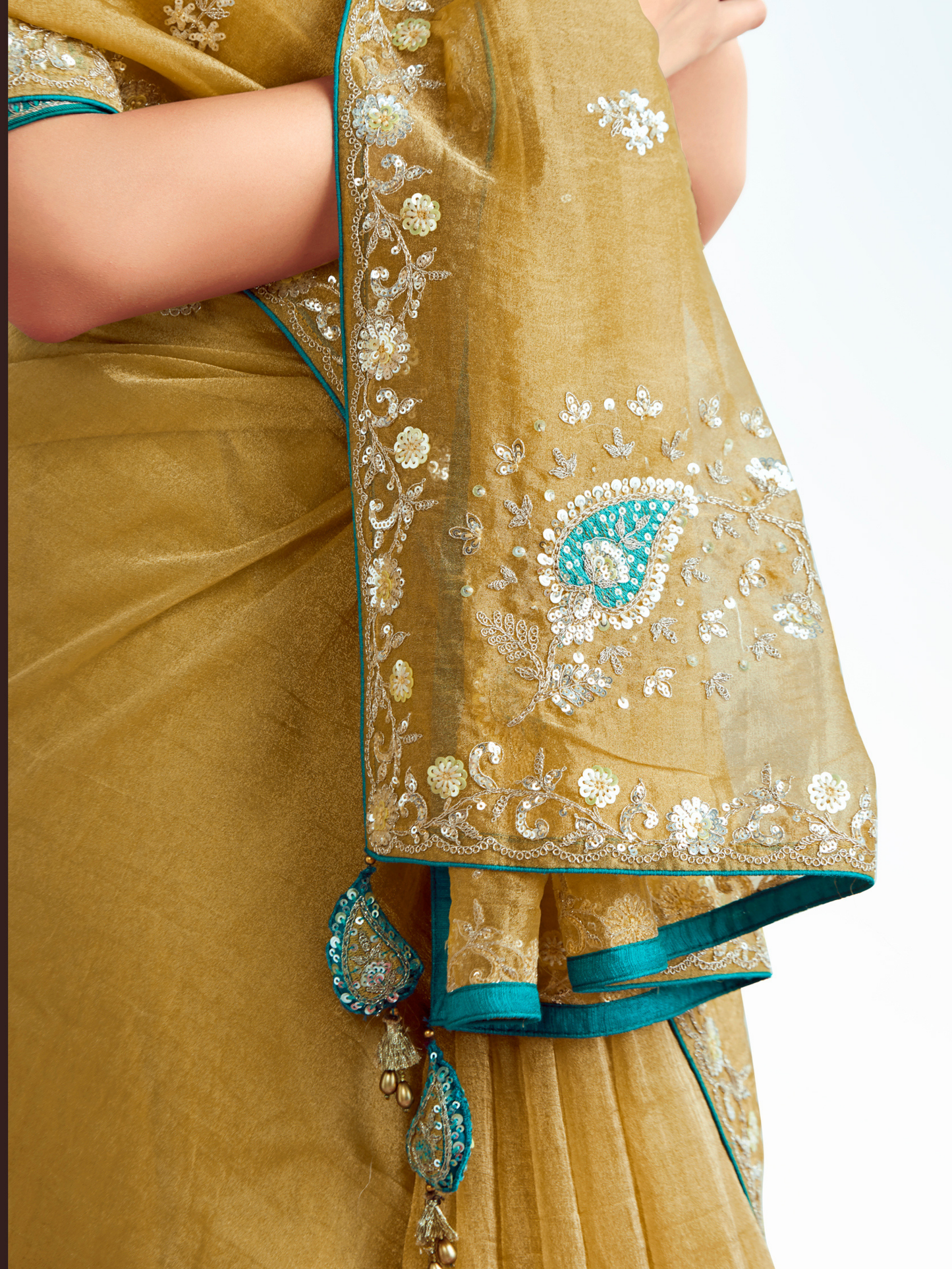 Dhiyona KM Women Yellow Silk Saree