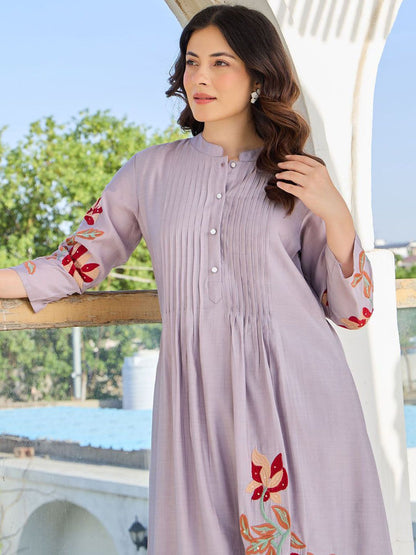 Women Floral Embroidered Thread Work Pure Cotton Kurta with Trousers