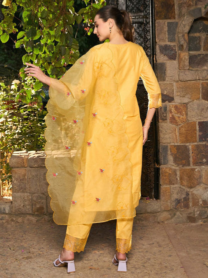 Dhiyona IE Ethnic Motifs Embroidered Thread Work Pure Cotton Kurta with Trousers & Dupatta