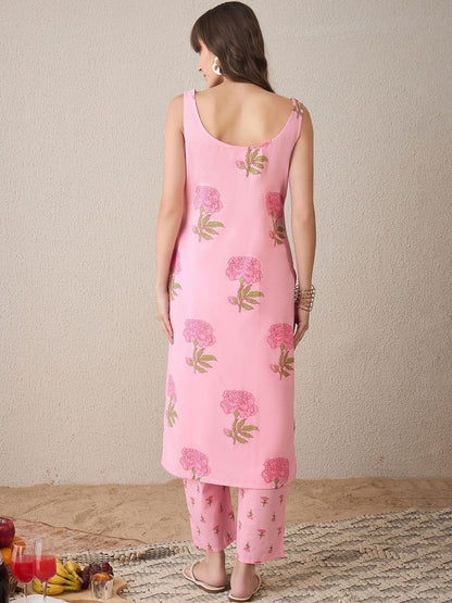 Dhiyona IE Women Floral Printed Regular Pure Cotton Kurta with Trousers