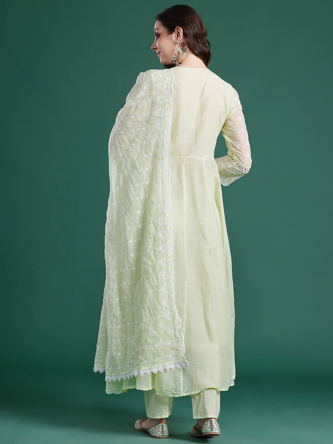 Floral Embroidered Thread Work Pure Cotton Kurta With Trousers & Dupatta