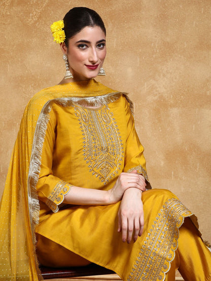 Dhiyona VA Women'sFloral Yoke Design Round Neck Straight Kurta With Trousers & Dupatta