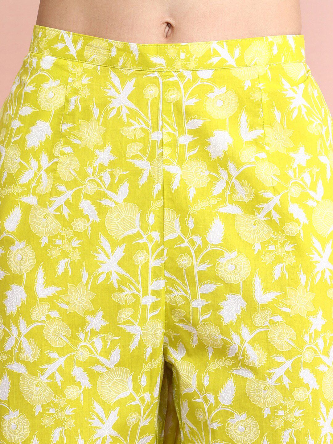 Floral Printed Regular Pure Cotton V-Neck Sleeveless Straight Kurta With Trouser