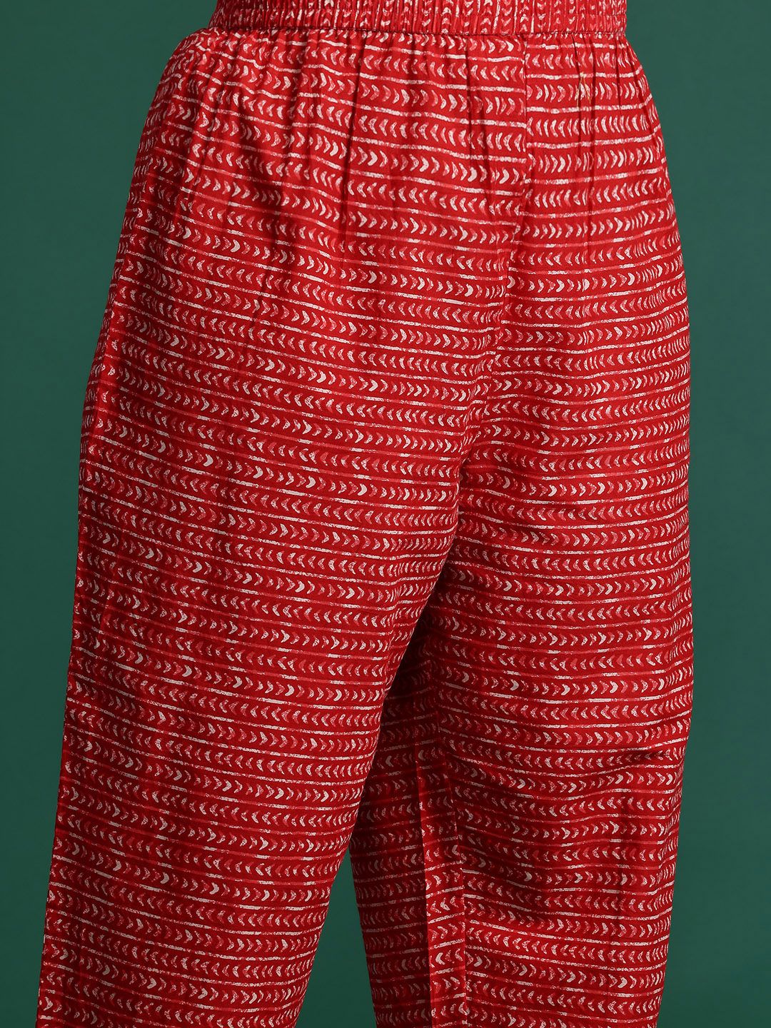 Dhiyona IE Ethnic Motifs Printed Kurta with Trousers & Dupatta