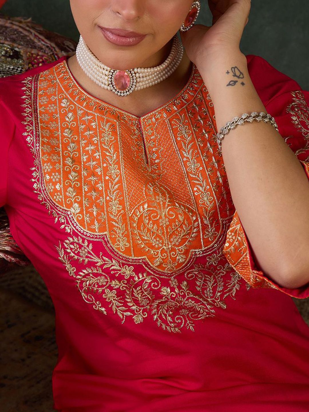 Dhiyona IE Embroidered Round Neck Top With Trousers Co-Ords