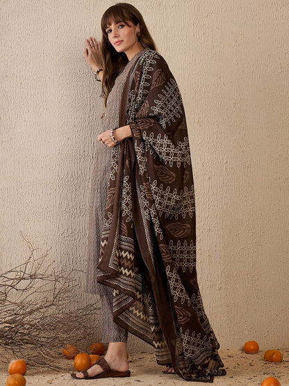 Dhiyona IE Women Printed Regular Pure Cotton Kurta with Trousers & With Dupatta