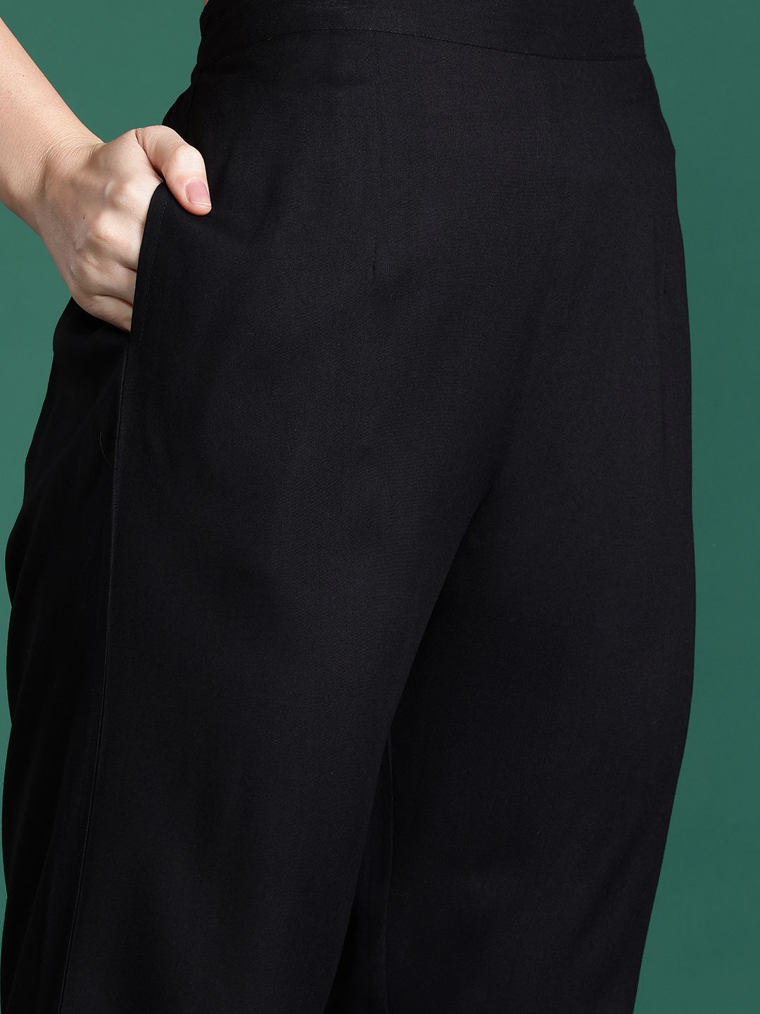 Floral Printed Regular Kurta with Trousers