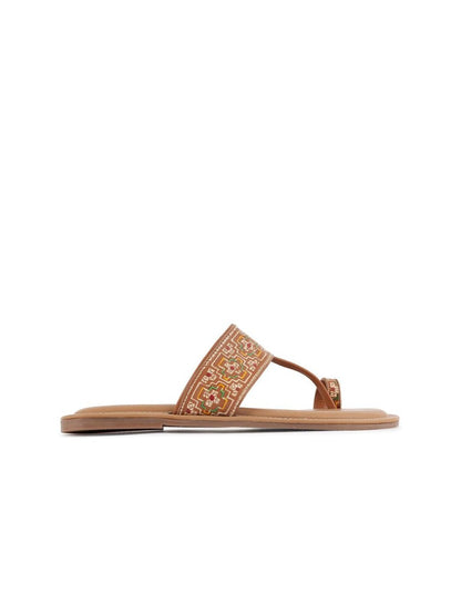 Dhiyona AK Embellished One Toe Flats
