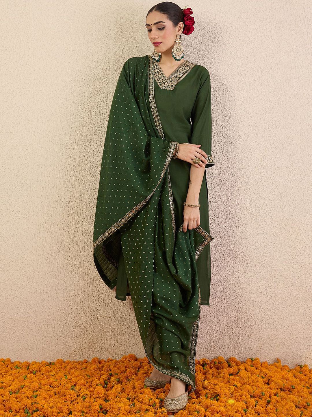 Women Ethnic Motifs Embroidered Regular Kurta with Trousers & With Dupatta