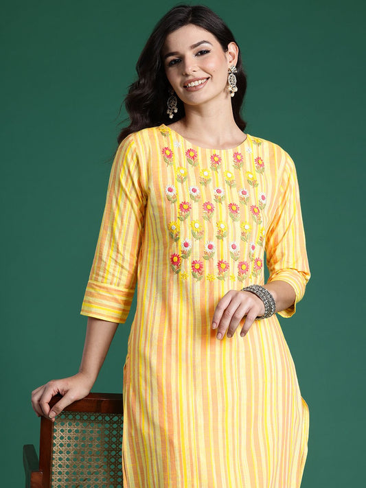 Dhiyona IE Floral Embroidered Thread Work Pure Cotton Kurta with Trousers