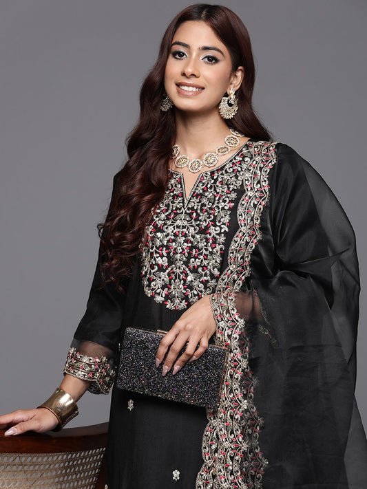 Dhiyona IE Floral Embroidered Regular Sequinned Liva Kurta with Trousers & Dupatta