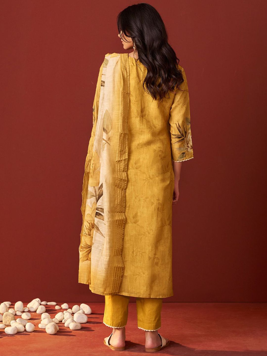 Women Floral Embroidered Cotton Kurta with Trousers & Dupatta