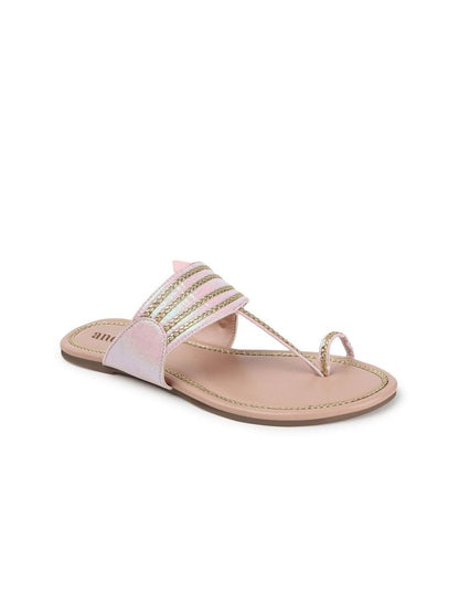 Dhiyona AK Women Pink Textured One Toe Flats