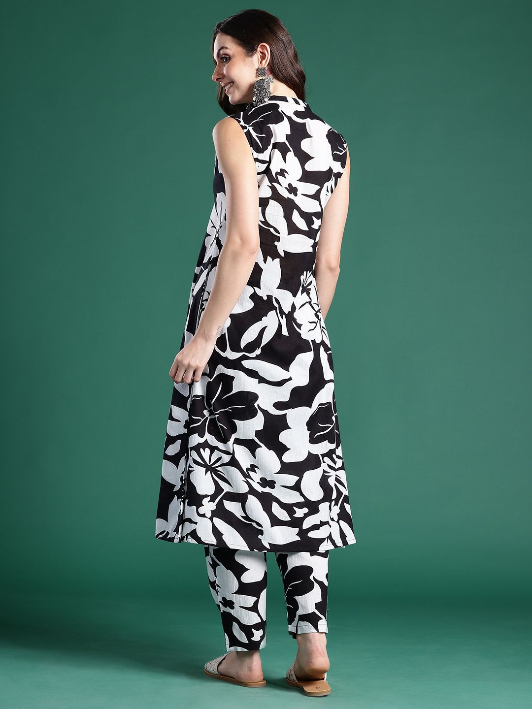 Floral Printed Pleated Pure Cotton Kurta with Trousers