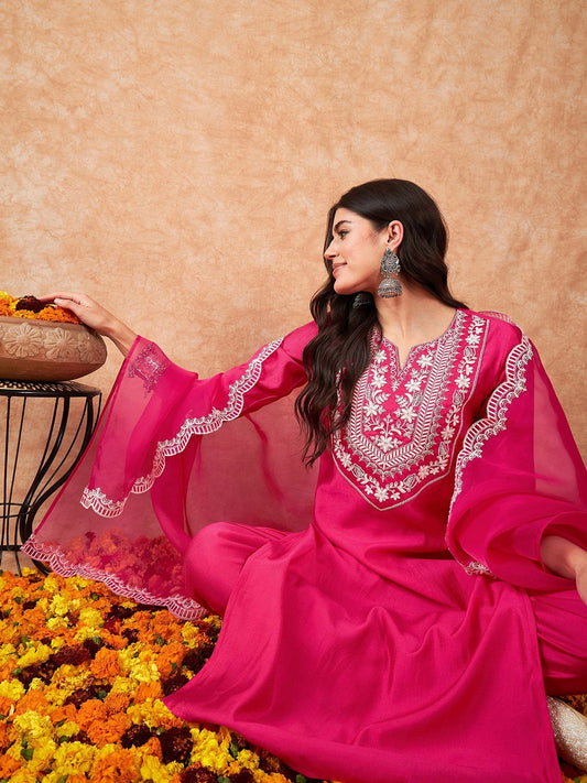 Dhiyona IE Floral Yoke Design Regular Thread Work Kurta With Trousers & Dupatta