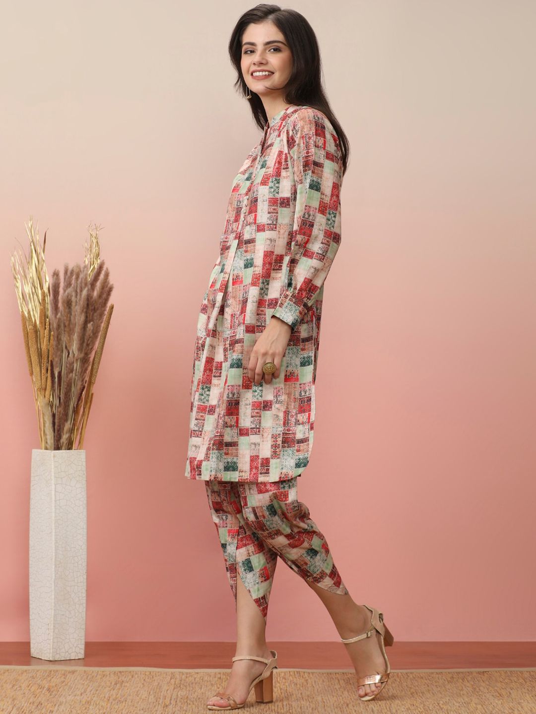 Dhiyona VA Women'sGeometric Printed Kurta With Dhoti Pant