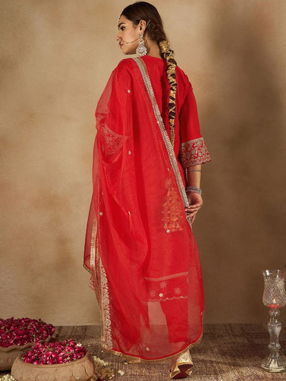 Women Ethnic Motifs Embroidered Panelled Kurta with Trousers & With Dupatta