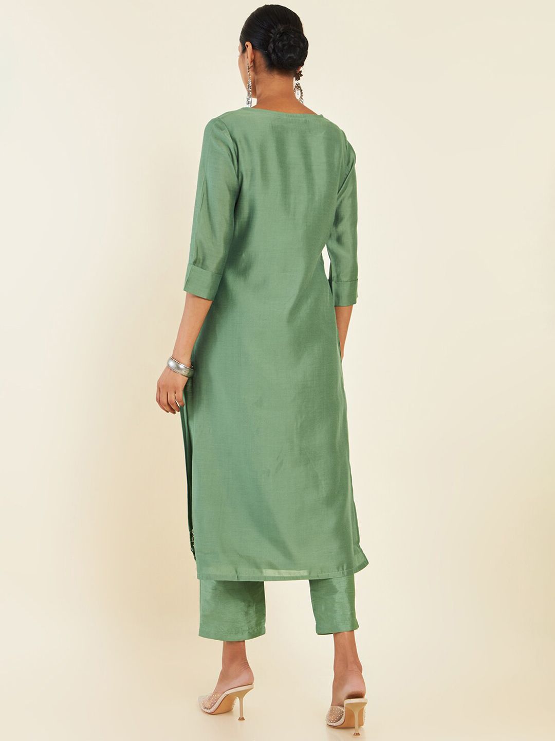 Dhiyona SO Women's Green Regular Straight Chanderi Silk Kurta With Trousers