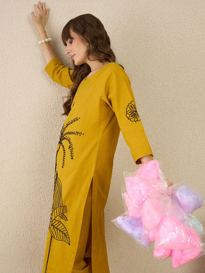 Floral Embroidered Round Neck Thread Work Pure Cotton Straight Kurta & Trousers
