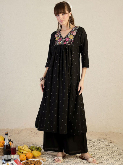 Dhiyona IE Embroidered V-Neck Tunic With Palazzos Co-Ords