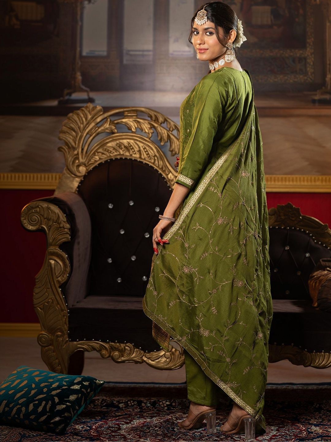 Women Regular Kurta with Trousers & With Dupatta
