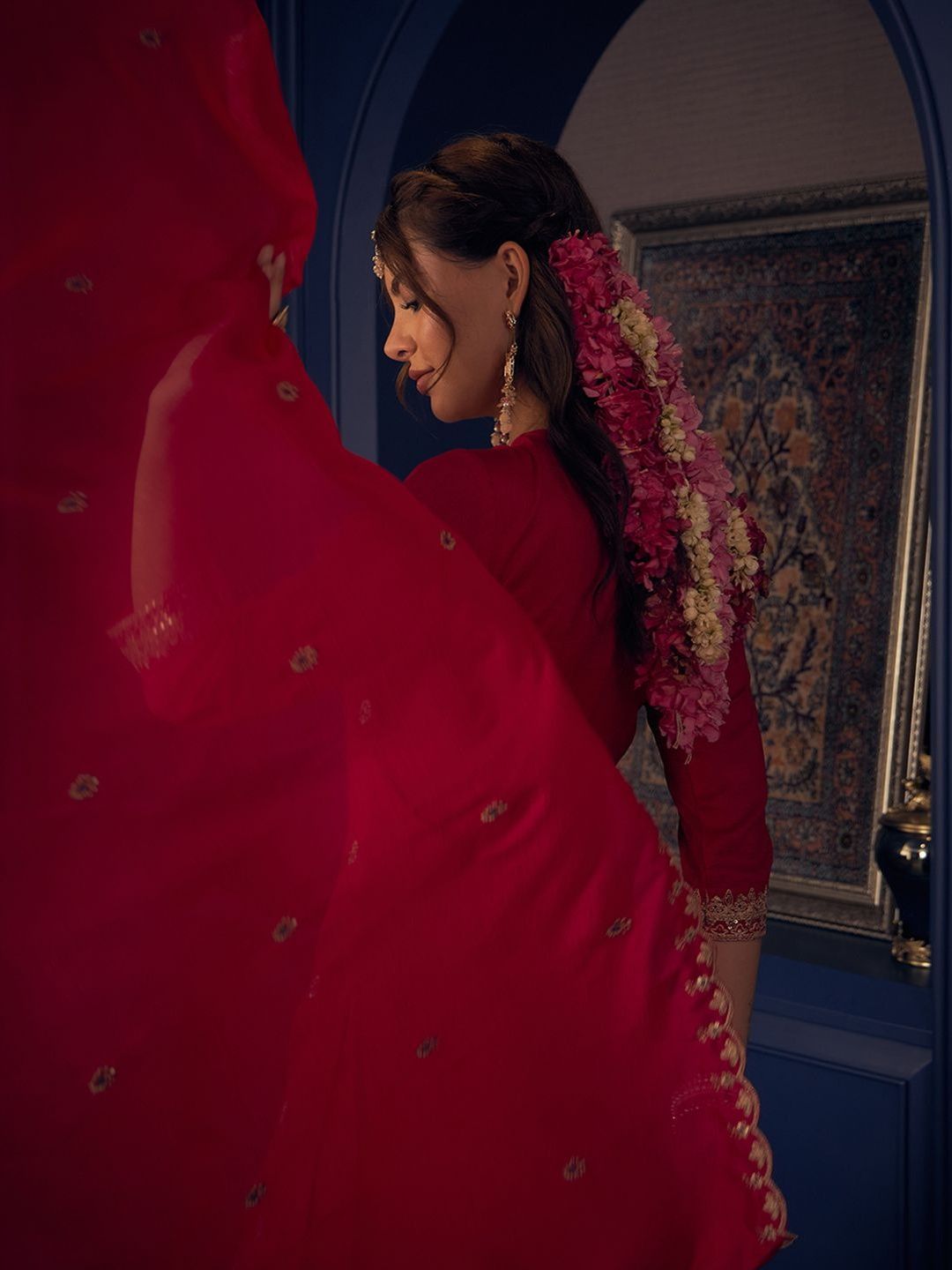 Dhiyona CH Women Ethnic Motifs Embroidered Regular Kurta with Palazzos & With Dupatta