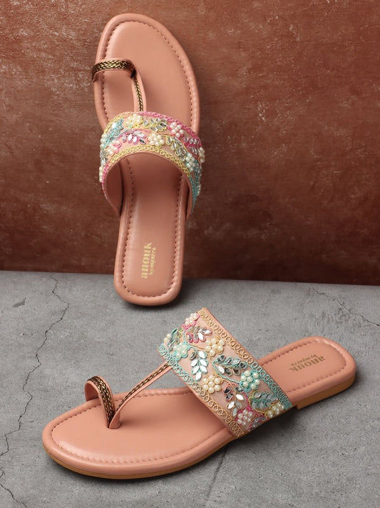 Dhiyona AK Western - Embellished One Toe Flats