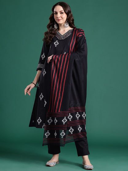 Dhiyona IE Ethnic Motifs Printed Thread Work Pure Cotton Kurta With Trousers & Dupatta