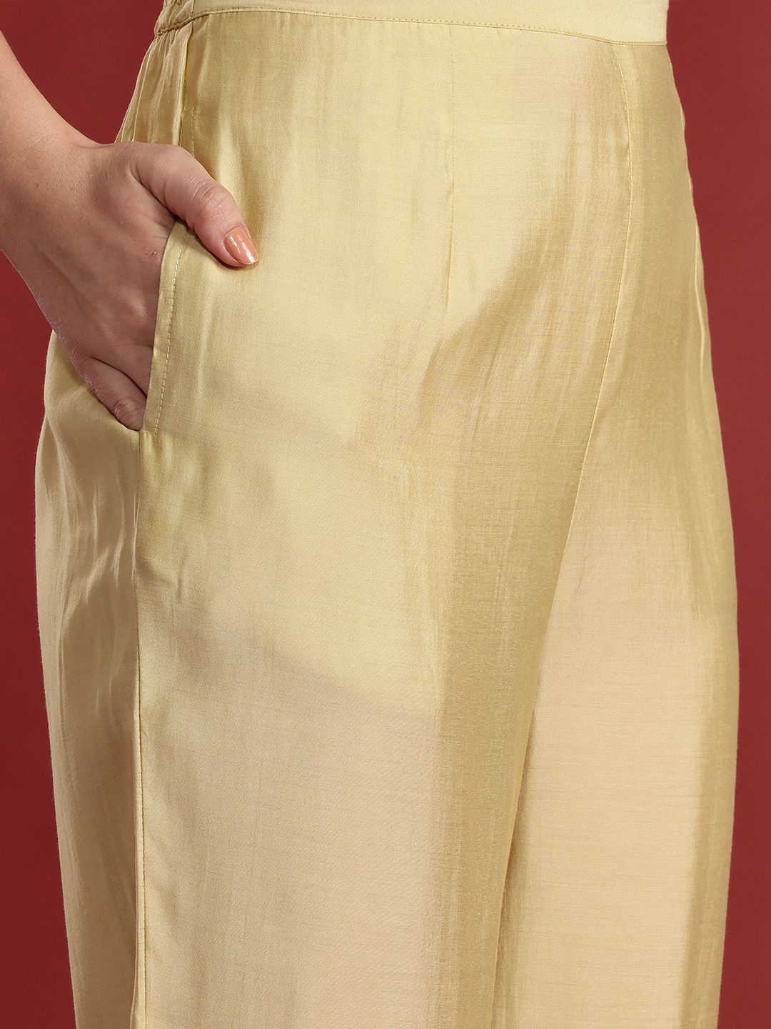 Ethnic Motifs Embroidered Kurta With Trousers & Dupatta